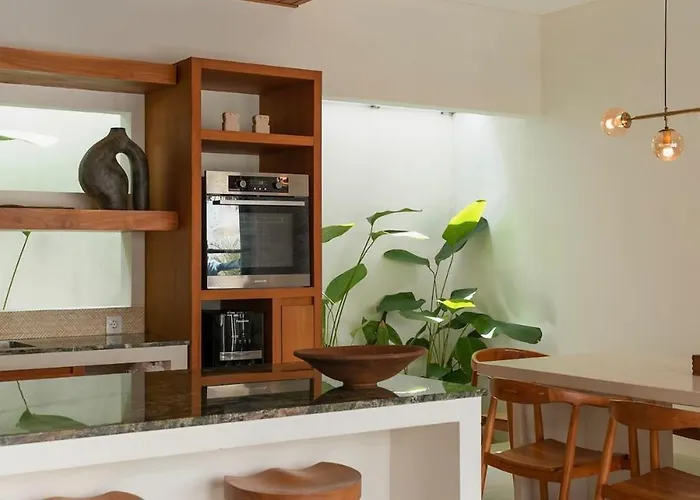 Komorebi - Modern 3Br - Central Canggu Beach بيت للعطل تْشانغو
